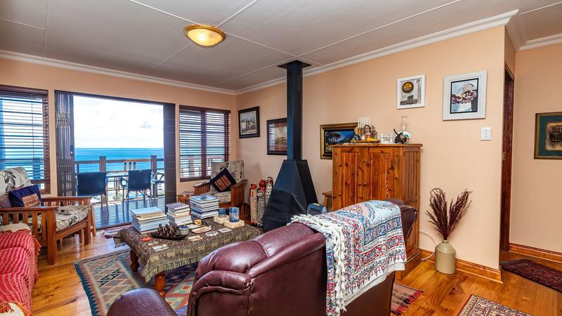 6 Bedroom Property for Sale in Outeniqua Strand Western Cape